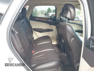 2016 Lincoln MKC Reserve with VIN 5LMTJ3DH1GUJ12829, listed as a IAAI auction lot 42370899 with 123,980 mi miles and . Bid and sale history available at DreamBid. Image 8.