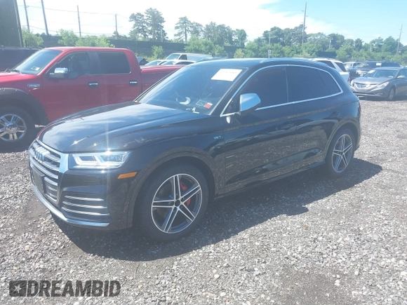 2018 Audi SQ5 Premium Plus z VIN WA1A4AFY0J2236191, wystawiony jako IAAI lot #39742989 z przebiegiem 63 816 mil mil oraz . Historia ofert i sprzedaży dostępna na DreamBid. Obrazek 2.