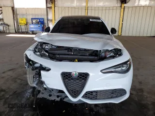 2019 Alfa Romeo Giulia Ti Sport with VIN ZARFAMBN7K7606337, listed as a Copart auction lot 62348415 with 43,709 mi miles and Salvage title. Bid and sale history available at DreamBid. Image 5.