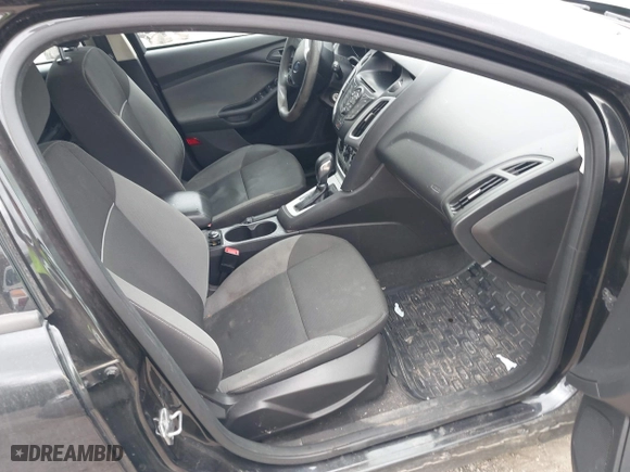 2012 Ford Focus SE with VIN 1FAHP3K27CL455211, listed as a IAAI auction lot 42048868 with 164,474 mi miles. Bid and sale history available at carsss.com. Image 5.