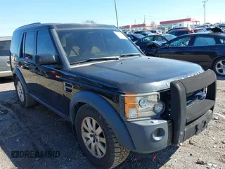 2005 Land Rover LR3 SE with VIN SALAA25495A301482, listed as a IAAI auction lot 41776752 with 218,257 mi miles. Bid and sale history available at carsss.com. Image 1.