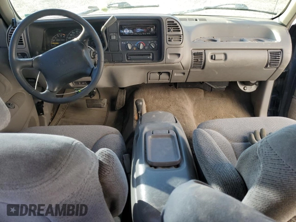 1996 GMC Sierra 1500 z VIN 2GTEK19R1T1537881, wystawiony jako Copart lot #48440055 z przebiegiem 1 715 126 mil mil oraz Szkoda całkowita • Salvage title. Historia ofert i sprzedaży dostępna na DreamBid. Obrazek 8.