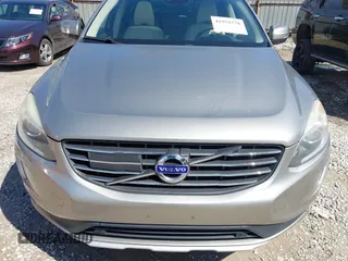2016 Volvo XC60 T6 Drive-E Platinum z VIN YV449MDMXG2867316, wystawiony jako IAAI lot #41954778 z przebiegiem 97 586 mil mil oraz . Historia ofert i sprzedaży dostępna na DreamBid. Obrazek 6.