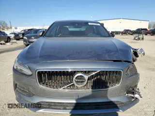2018 Volvo S90 Momentum with VIN LVY102AK5JP049700, listed as a Copart auction lot 41917964 with 53,120 mi miles. Bid and sale history available at carsss.com. Image 5.
