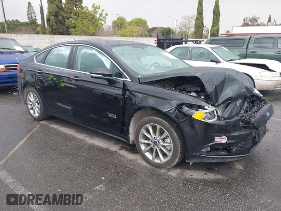 2018 Ford Fusion Energi SE with VIN 3FA6P0PU2JR277481, listed as a IAAI auction lot 41778140 with 51,933 mi miles. Bid and sale history available at carsss.com. Image 1.
