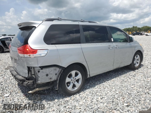 2012 Toyota Sienna LE AAS z VIN 5TDKK3DC6CS190493, wystawiony jako Copart lot #65000345 z przebiegiem 224 230 mil mil oraz Szkoda całkowita • Salvage title. Historia ofert i sprzedaży dostępna na DreamBid. Obrazek 3.