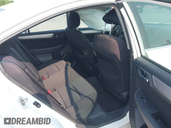 2015 Subaru Legacy Premium z VIN 4S3BNAC68F3050166, wystawiony jako IAAI lot #42412411 z przebiegiem 180 419 mil mil oraz . Historia ofert i sprzedaży dostępna na DreamBid. Obrazek 8.