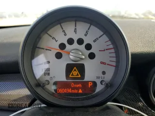 2012 MINI Hardtop S z VIN WMWSV3C54CTY17703, wystawiony jako Copart lot #54383085 z przebiegiem 60 494 mil mil oraz Szkoda całkowita • Salvage title. Historia ofert i sprzedaży dostępna na DreamBid. Obrazek 9.