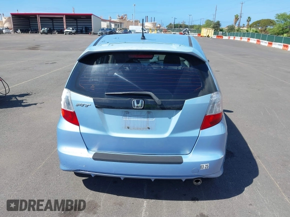 2010 Honda Fit Sport с VIN JHMGE8H40AC023184, выставлен на аукционе IAAI как лот 41605278 с пробегом 88 367 миль миль и . История ставок и продаж доступна на DreamBid. Изображение 16.