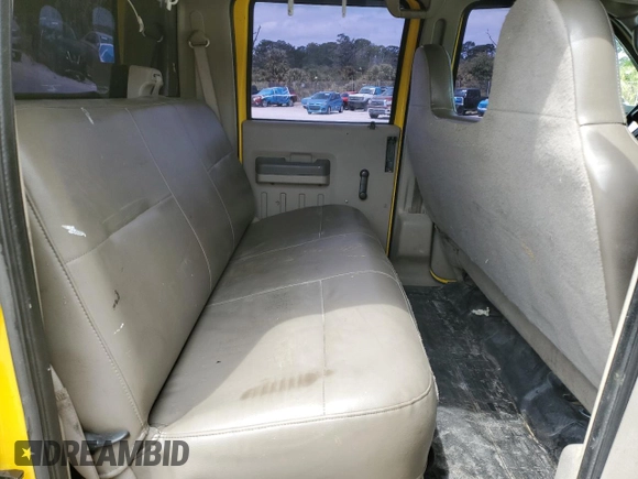 2008 Ford F-350 z VIN 1FTWW30R98EC55432, wystawiony jako Copart lot #52992235 z przebiegiem 217 690 mil mil oraz Szkoda całkowita • Salvage title. Historia ofert i sprzedaży dostępna na DreamBid. Obrazek 10.