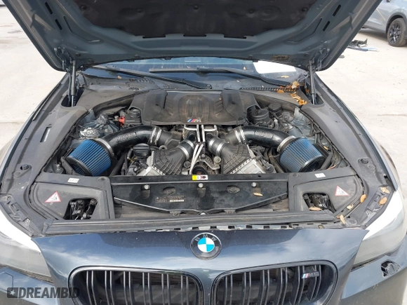 2013 BMW M5 with VIN WBSFV9C59DD096774, listed as a IAAI auction lot 41608286 with 82,601 mi miles. Bid and sale history available at carsss.com. Image 10.