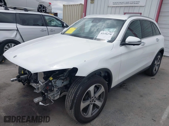 2022 Mercedes-Benz GLC 300 with VIN W1N0G8DB0NG080347, listed as a IAAI auction lot 42136270 with 30,480 mi miles and . Bid and sale history available at DreamBid. Image 17.