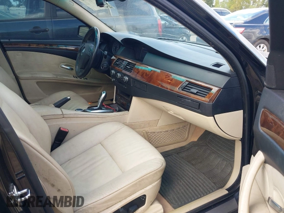 2008 BMW 5 Series 528i with VIN WBANU53558C117336, listed as a IAAI auction lot 42088002 with 127,411 mi miles and . Bid and sale history available at carsss.com. Image 5.