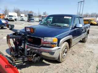 2000 GMC New Sierra 1500 SLE with VIN 1GTEK19T4YE388996, listed as a Copart auction lot 54171395 with 98,841 mi miles and Clean Title. Bid and sale history available at carsss.com. Image 1.
