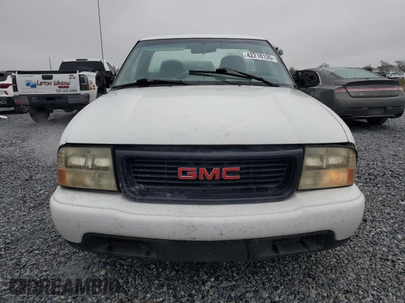 2001 GMC Sonoma SL with VIN 1GTCS145418107204, listed as a Copart auction lot 42218135 with 187,009 mi miles and Clean Title. Bid and sale history available at carsss.com. Image 5.