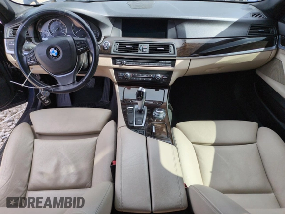 2012 BMW 5 Series 535i z VIN WBAFR7C59CC808900, wystawiony jako Copart lot #49068225 z przebiegiem 106 519 mil mil oraz Szkoda całkowita • Salvage title. Historia ofert i sprzedaży dostępna na DreamBid. Obrazek 8.