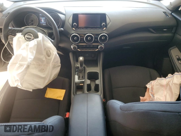 2025 Nissan Sentra S with VIN 3N1AB8BV3SY286704, listed as a Copart auction lot 52766135 with 4,168 mi miles and Salvage Title. Bid and sale history available at DreamBid. Image 8.