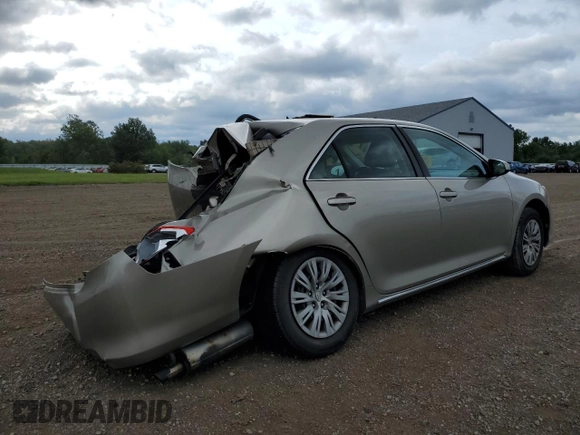 2014 Toyota Camry L with VIN 4T1BF1FK9EU468360, listed as a Copart auction lot 62743544 with 83,706 mi miles and Salvage Title. Bid and sale history available at carsss.com. Image 3.
