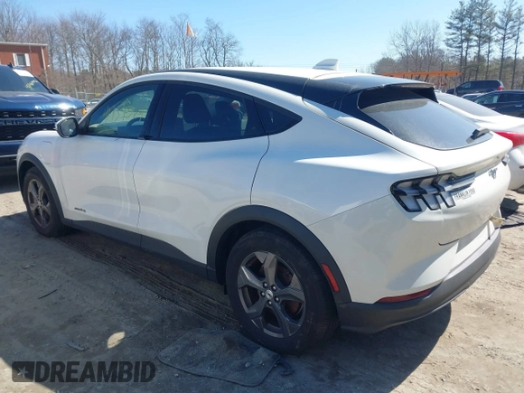 2022 Ford Mustang Mach-E Select z VIN 3FMTK1SS2NMA17717, wystawiony jako IAAI lot #41737529 z przebiegiem Nie podano mil oraz . Historia ofert i sprzedaży dostępna na DreamBid. Obrazek 3.
