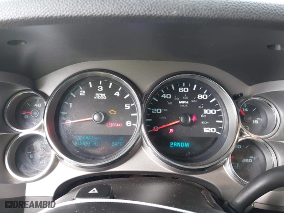 2010 Chevrolet Silverado 1500 LT with VIN 3GCRCSE02AG234916, listed as a IAAI auction lot 41376798 with 215,891 mi miles. Bid and sale history available at carsss.com. Image 7.