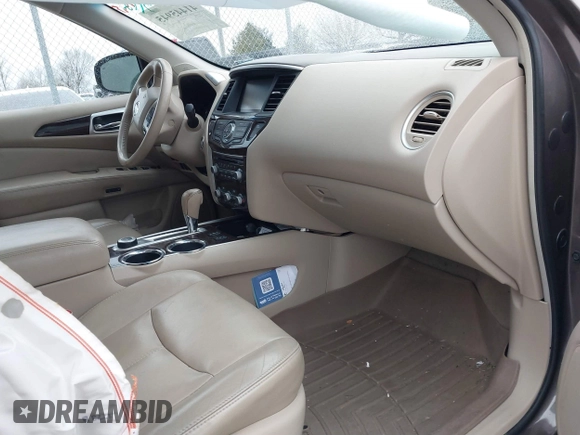 2013 Nissan Pathfinder S with VIN 5N1AR2MM5DC689696, listed as a IAAI auction lot 41445945 with 121,902 mi miles. Bid and sale history available at carsss.com. Image 5.