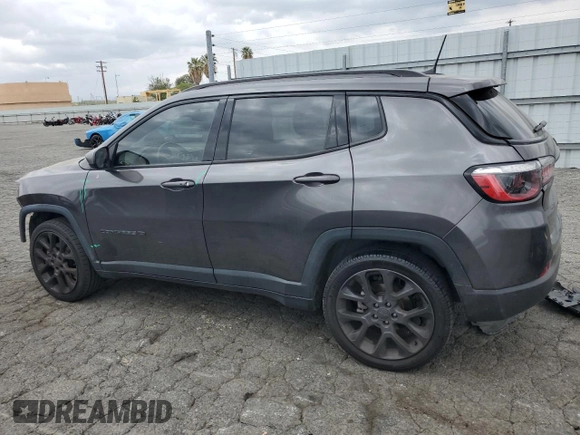 2021 Jeep Compass 80th Anniversary z VIN 3C4NJCEB4MT548722, wystawiony jako Copart lot #54626895 z przebiegiem 67 583 mil mil oraz Szkoda całkowita • Salvage title. Historia ofert i sprzedaży dostępna na DreamBid. Obrazek 2.