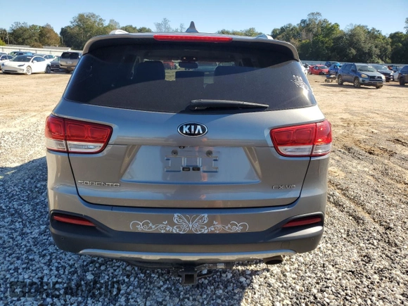 2017 Kia Sorento EX with VIN 5XYPHDA56HG239230, listed as a Copart auction lot 83670024 with 132,830 mi miles and Salvage Title. Bid and sale history available at DreamBid. Image 6.