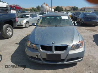 2006 BMW 3 Series 325i with VIN WBAVB13506PT17948, listed as a IAAI auction lot 42398161 with 111,885 mi miles and . Bid and sale history available at DreamBid. Image 6.