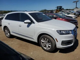 2018 Audi Q7 Premium Plus with VIN WA1LAAF77JD044442, listed as a Copart auction lot 52524565 with 88,041 mi miles and Salvage title. Bid and sale history available at DreamBid. Image 4.