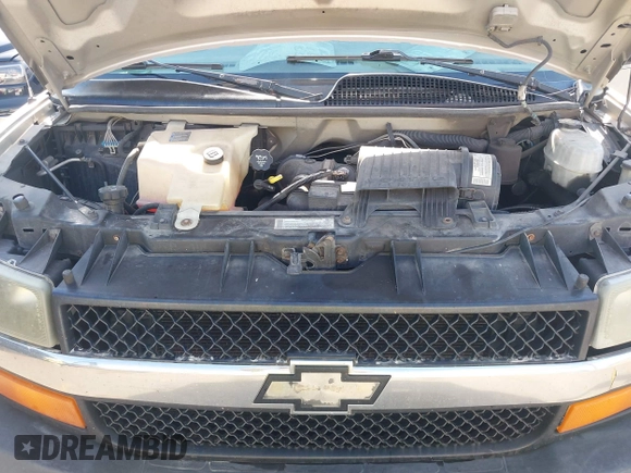 2005 Chevrolet Express Passenger with VIN 1GAHG35U151169241, listed as a IAAI auction lot 42586648 with 385,258 mi miles and . Bid and sale history available at DreamBid. Image 10.