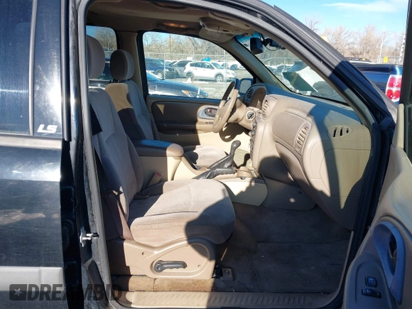 2004 Chevrolet TrailBlazer EXT LT with VIN 1GNET16S646235931, listed as a IAAI auction lot 41447130 with 256,290 mi miles. Bid and sale history available at carsss.com. Image 5.