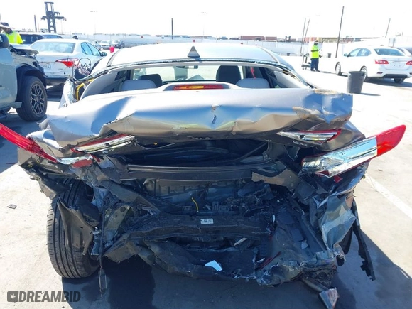 2018 Kia Optima EX with VIN 5XXGU4L37JG227461, listed as a IAAI auction lot 41871797 with 134,760 mi miles. Bid and sale history available at carsss.com. Image 16.