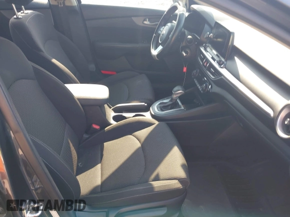2019 Kia Forte LXS with VIN 3KPF24AD1KE120140, listed as a IAAI auction lot 42571764 with 52,790 mi miles and . Bid and sale history available at DreamBid. Image 5.