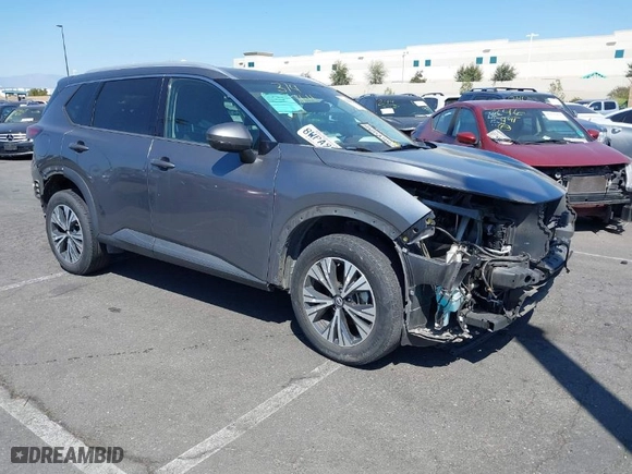 2021 Nissan Rogue SV with VIN 5N1AT3BA5MC766020, listed as a IAAI auction lot 41840683 with 86,771 mi miles. Bid and sale history available at carsss.com. Image 1.
