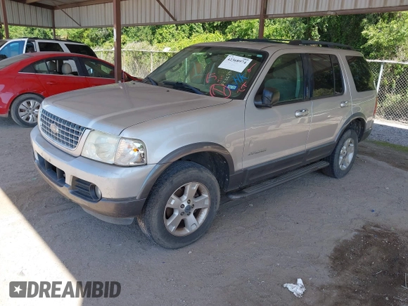 2004 Ford Explorer XLT z VIN 1FMZU73K94UA73489, wystawiony jako IAAI lot #42368974 z przebiegiem 221 365 mil mil oraz . Historia ofert i sprzedaży dostępna na DreamBid. Obrazek 2.