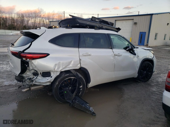 2023 Toyota Highlander L with VIN 5TDKDRBH2PS027177, listed as a Copart auction lot 43846335 with 0 mi miles and Salvage Title. Bid and sale history available at carsss.com. Image 3.