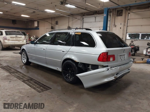 2003 BMW 5 Series 525iT with VIN WBADS33413GD50535, listed as a IAAI auction lot 41405870 with 180,748 mi miles. Bid and sale history available at carsss.com. Image 3.