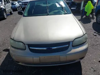 2005 Chevrolet Classic with VIN 1G1ND52F15M127258, listed as a IAAI auction lot 41748910 with 184,278 mi miles. Bid and sale history available at carsss.com. Image 6.