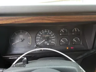 1993 Dodge Dakota z VIN 1B7GL23Y0PS104294, wystawiony jako Copart lot #76207874 z przebiegiem 142 584 mil mil oraz Czysty tytuł • Clean title. Historia ofert i sprzedaży dostępna na DreamBid. Obrazek 9.