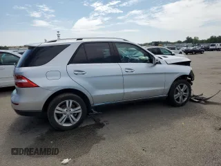 2015 Mercedes-Benz M 350 z VIN 4JGDA5HB4FA497120, wystawiony jako Copart lot #68816024 z przebiegiem 112 808 mil mil oraz Szkoda całkowita • Salvage title. Historia ofert i sprzedaży dostępna na DreamBid. Obrazek 3.