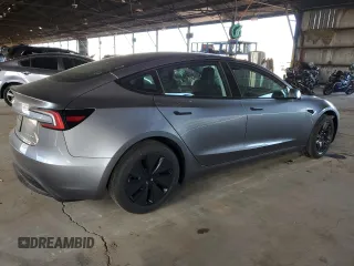 2025 Tesla Model 3 Long Range z VIN 5YJ3E1EB8SF922812, wystawiony jako Copart lot #48794645 z przebiegiem 1 731 mil mil oraz Szkoda całkowita • Salvage title. Historia ofert i sprzedaży dostępna na DreamBid. Obrazek 3.