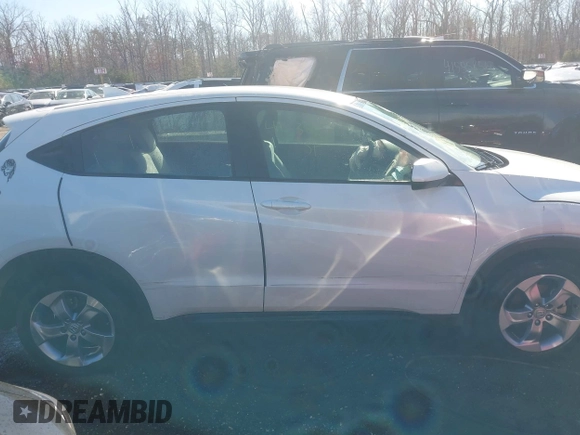 2022 Honda HR-V LX with VIN 3CZRU6H31NM768923, listed as a IAAI auction lot 41633075 with 56,886 mi miles. Bid and sale history available at carsss.com. Image 13.