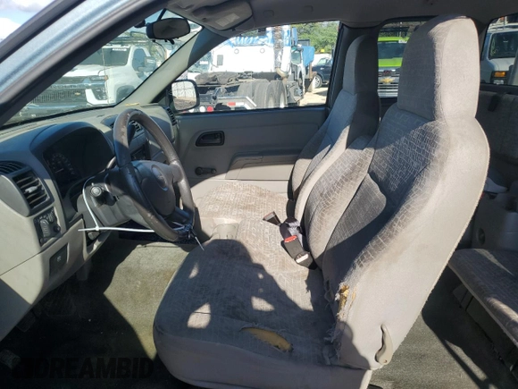 2006 Isuzu i-Series S z VIN 1GGCS198568702376, wystawiony jako Copart lot #85769664 z przebiegiem 141 548 mil mil oraz Szkoda całkowita • Salvage title. Historia ofert i sprzedaży dostępna na DreamBid. Obrazek 7.