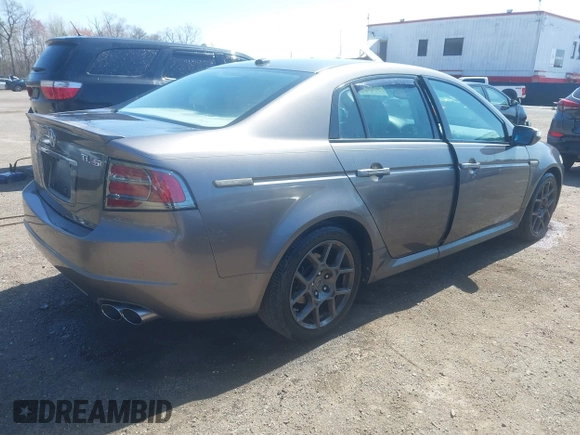 2008 Acura TL Type-S with VIN 19UUA76558A051303, listed as a IAAI auction lot 41922506 with 208,776 mi miles. Bid and sale history available at carsss.com. Image 4.
