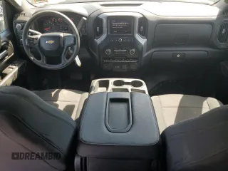 2021 Chevrolet Silverado 3500HD Work Truck with VIN 1GC4YSE73MF104450, listed as a Copart auction lot 54044285 with 38,651 mi miles and Salvage title. Bid and sale history available at DreamBid. Image 8.