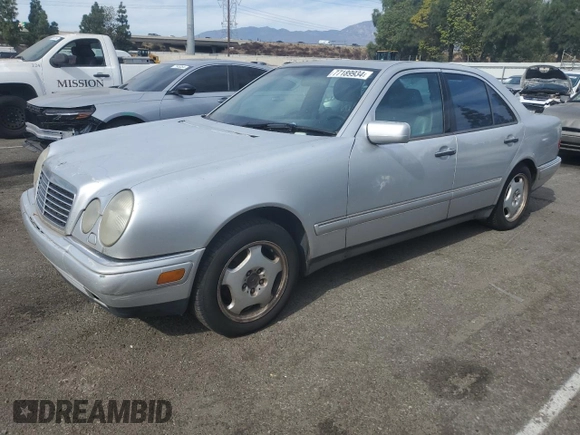 1998 Mercedes-Benz E with VIN WDBJF70F6WA643471, listed as a Copart auction lot 77189934 with 251,579 mi miles and Clean Title. Bid and sale history available at DreamBid. Image 1.