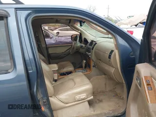 2007 Nissan Pathfinder S z VIN 5N1AR18U17C601154, wystawiony jako IAAI lot #40690847 z przebiegiem 233 307 mil mil oraz . Historia ofert i sprzedaży dostępna na DreamBid. Obrazek 5.