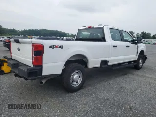 2024 Ford F-250 XL z VIN 1FT7W2BA9REC55812, wystawiony jako Copart lot #64114595 z przebiegiem 12 778 mil mil oraz Czysty tytuł • Clean title. Historia ofert i sprzedaży dostępna na DreamBid. Obrazek 3.