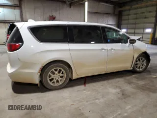 2020 Chrysler Pacifica Touring with VIN 2C4RC1FG7LR267106, listed as a Copart auction lot 58535025 with 137,330 mi miles and Salvage title. Bid and sale history available at DreamBid. Image 3.
