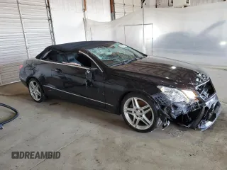 2013 Mercedes-Benz E 350 with VIN WDDKK5KF0DF214786, listed as a Copart auction lot 52063725 with 215,760 mi miles and Salvage title. Bid and sale history available at DreamBid. Image 4.